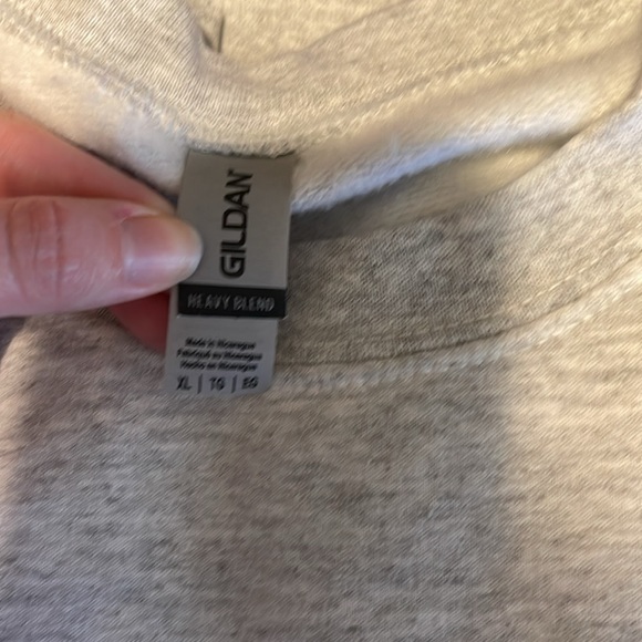 “Mom’s Favorite” crewneck, size XL, brand new! - Picture 3 of 3